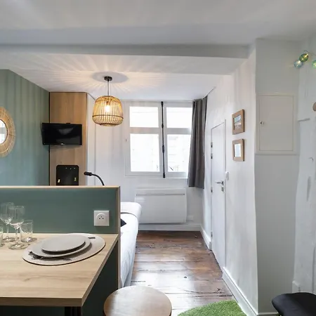 Apartment Ty Color's *