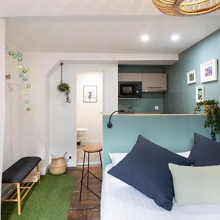 Ty Color's Apartment *